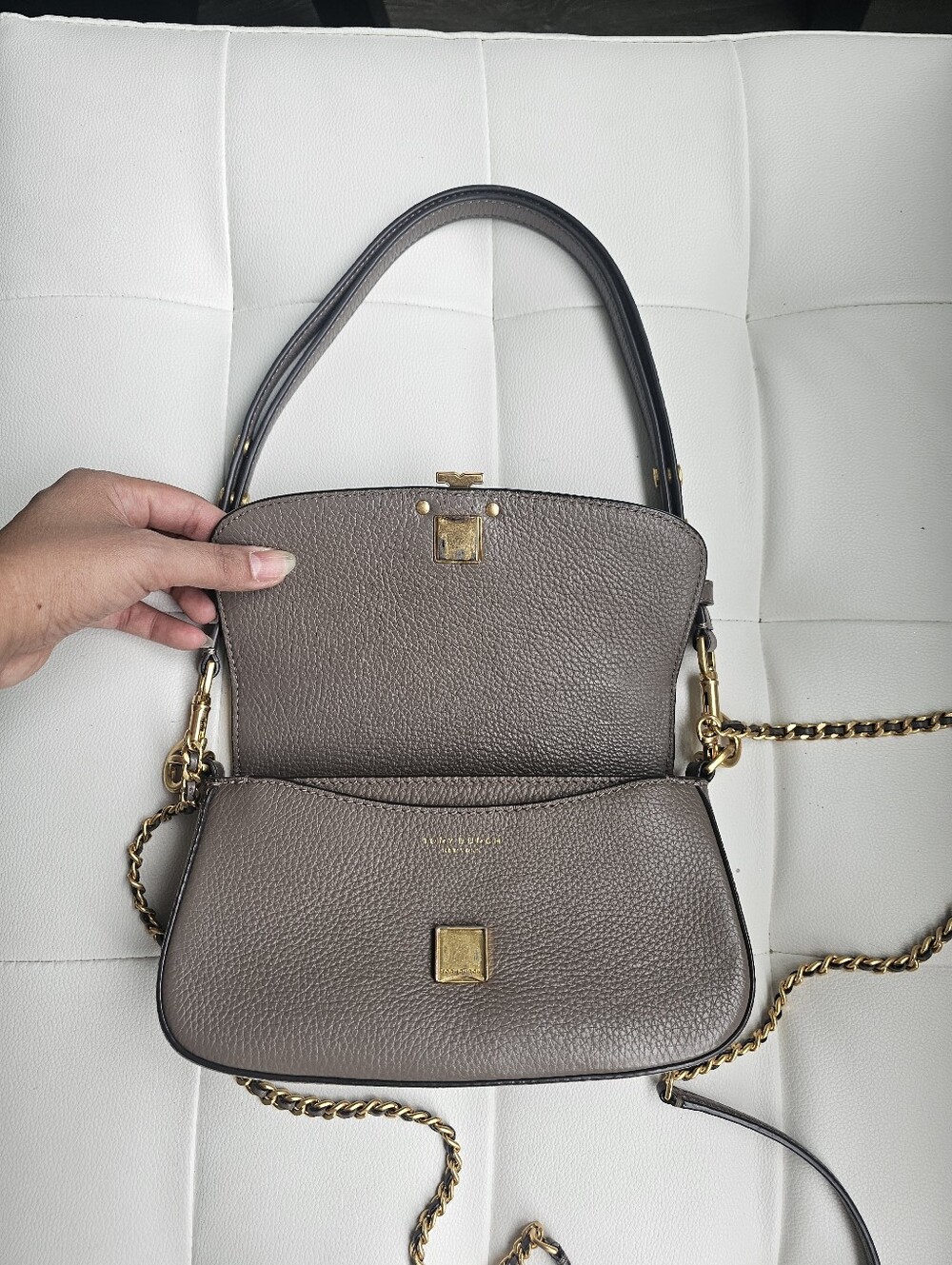 Authentic Tory Burch Taupe Pebbled Leather Crossbody with Gold Hardware - Picture 6 of 15